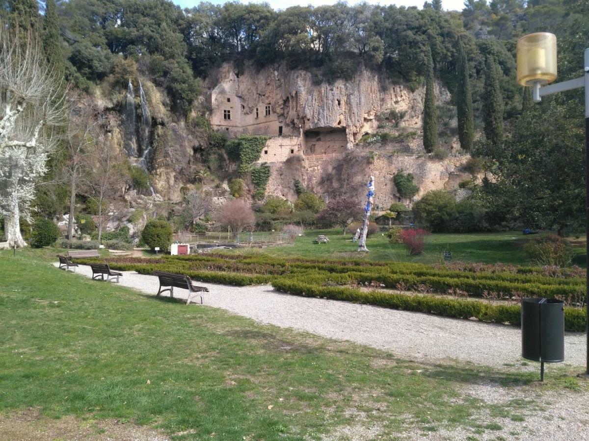 La Mansardiere Villecroze Esterno foto